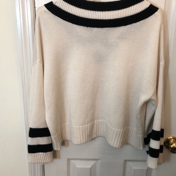 VOCK v-neck oversized sweater. White w/ Black Trim Pit to Pit 25" Preworn - Picture 4 of 7